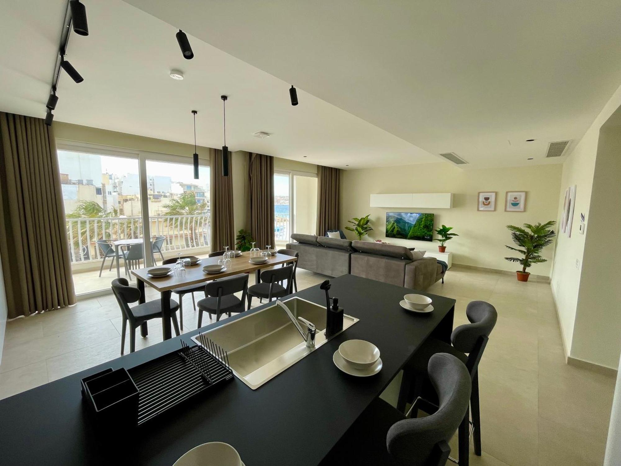 Bugibba Square Seafront Lux Apartments By Holi San Pawl il-Baħar Kültér fotó