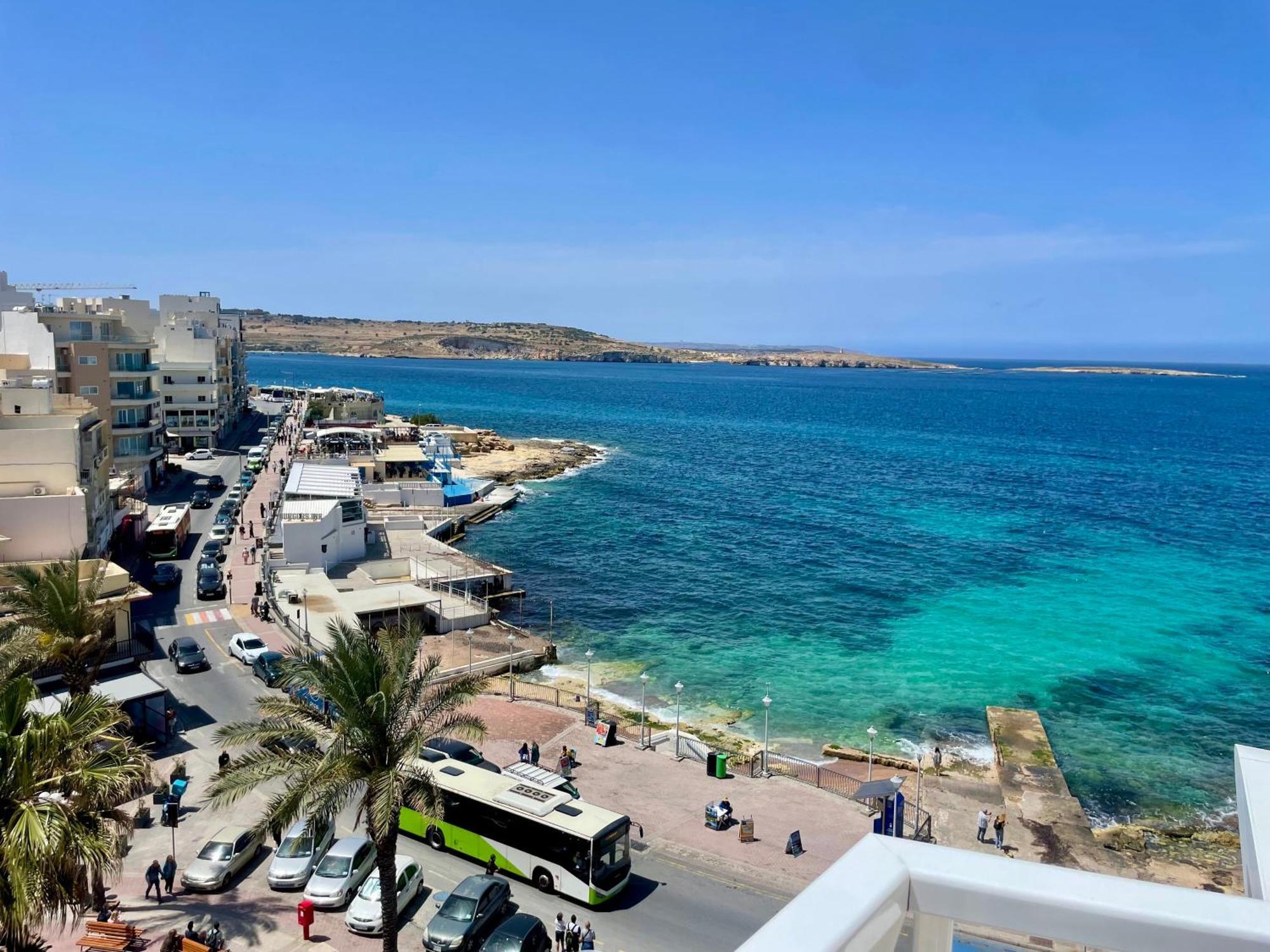 Bugibba Square Seafront Lux Apartments By Holi San Pawl il-Baħar Kültér fotó